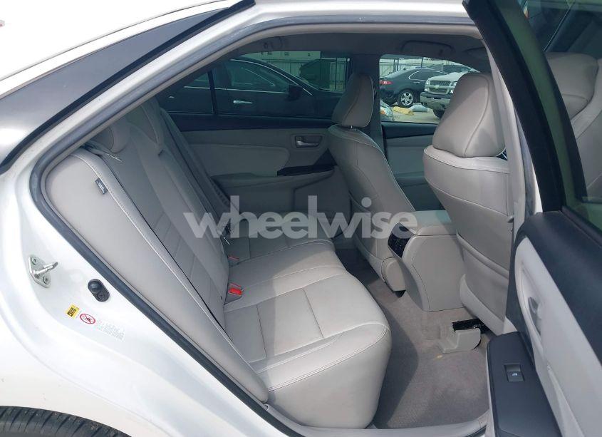 Photo 8 of 2016 Toyota Camry HYBRID XLE (VIN 4T1BD1FK6GU193488)