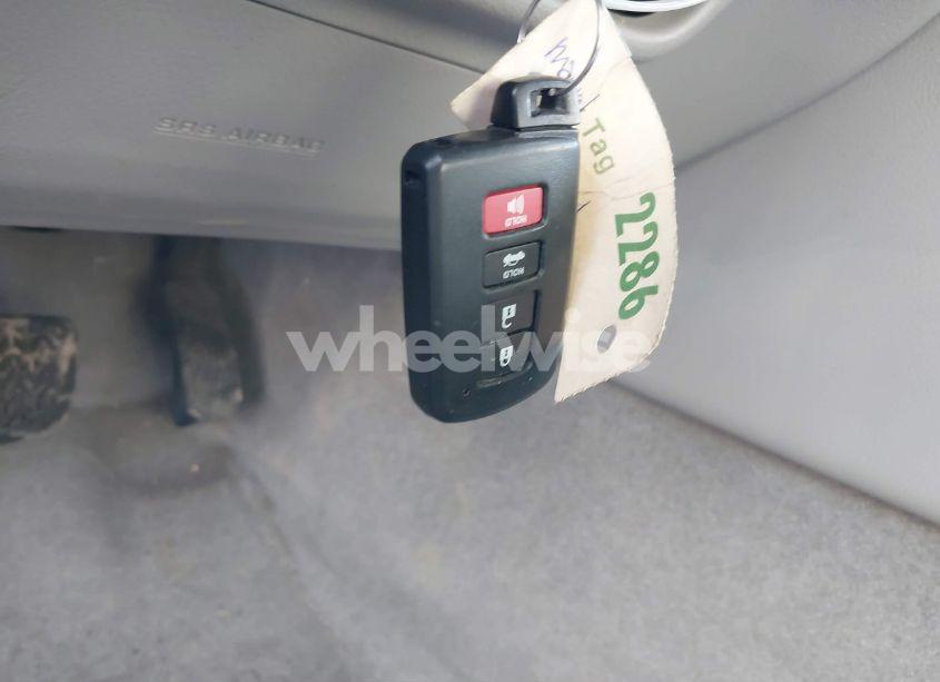 Photo 11 of 2016 Toyota Camry HYBRID XLE (VIN 4T1BD1FK6GU199808)