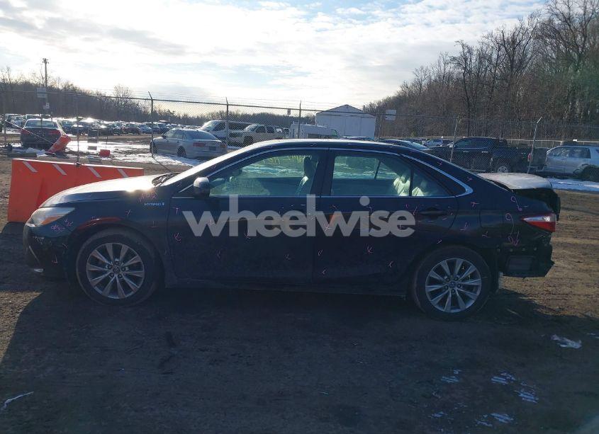 Photo 14 of 2016 Toyota Camry HYBRID XLE (VIN 4T1BD1FK6GU199808)