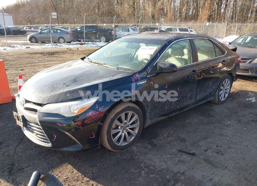 Photo 2 of 2016 Toyota Camry HYBRID XLE (VIN 4T1BD1FK6GU199808)
