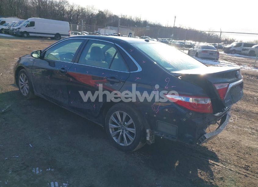 Photo 3 of 2016 Toyota Camry HYBRID XLE (VIN 4T1BD1FK6GU199808)