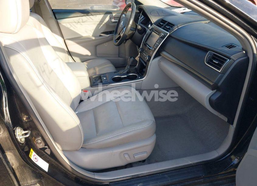 Photo 5 of 2016 Toyota Camry HYBRID XLE (VIN 4T1BD1FK6GU199808)