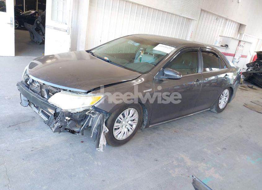 Photo 2 of 2013 Toyota Camry HYBRID LE (VIN 4T1BD1FK7DU064283)