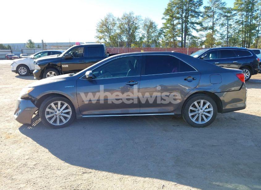 Photo 14 of 2013 Toyota Camry HYBRID XLE (VIN 4T1BD1FK7DU076028)