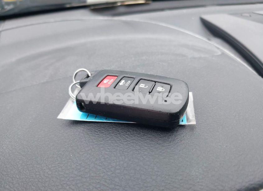 Photo 11 of 2013 Toyota Camry HYBRID LE (VIN 4T1BD1FK7DU078328)