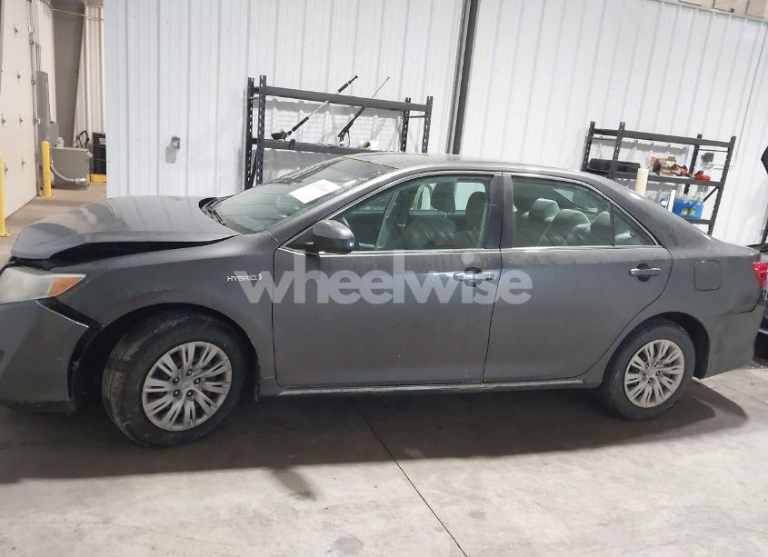 Photo 14 of 2013 Toyota Camry HYBRID LE (VIN 4T1BD1FK7DU078765)