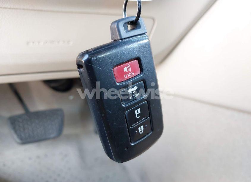 Photo 11 of 2013 Toyota Camry HYBRID XLE (VIN 4T1BD1FK7DU091659)