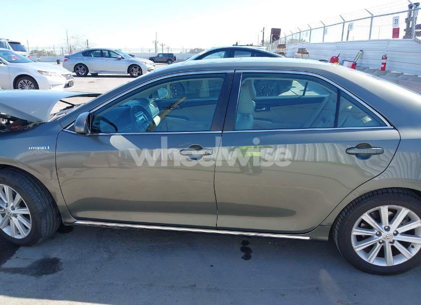 Photo 14 of 2013 Toyota Camry HYBRID XLE (VIN 4T1BD1FK7DU091659)