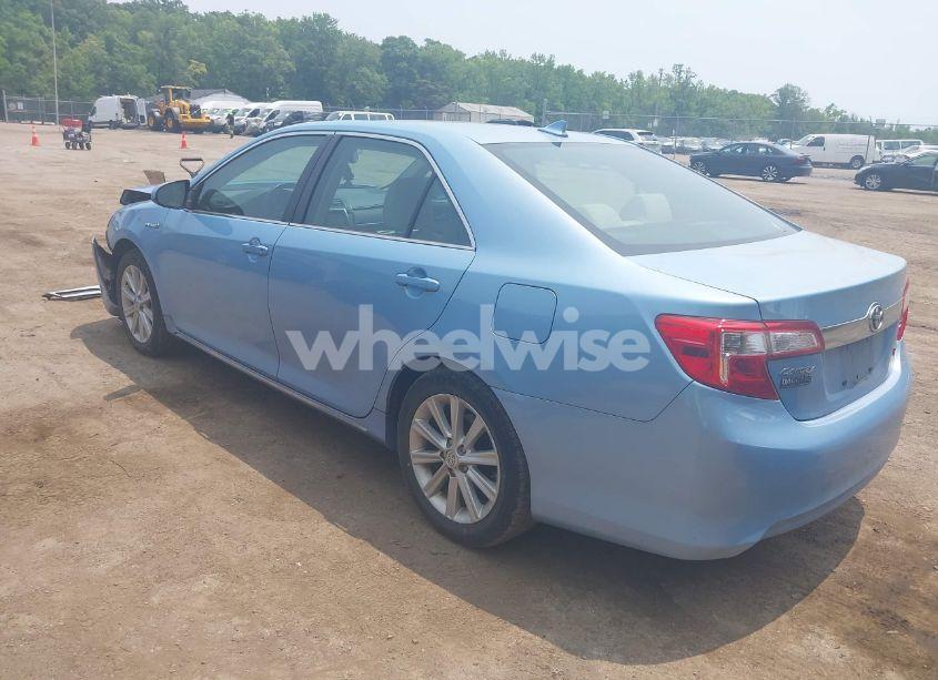 Photo 3 of 2013 Toyota Camry HYBRID XLE (VIN 4T1BD1FK7DU093363)