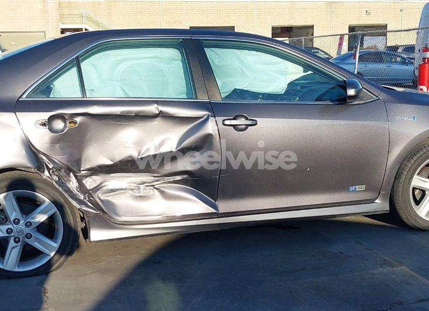 Photo 13 of 2014 Toyota Camry HYBRID SE LIMITED EDITION (VIN 4T1BD1FK7EU134818)