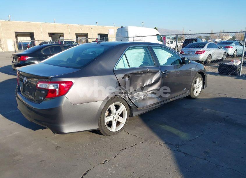 Photo 4 of 2014 Toyota Camry HYBRID SE LIMITED EDITION (VIN 4T1BD1FK7EU134818)