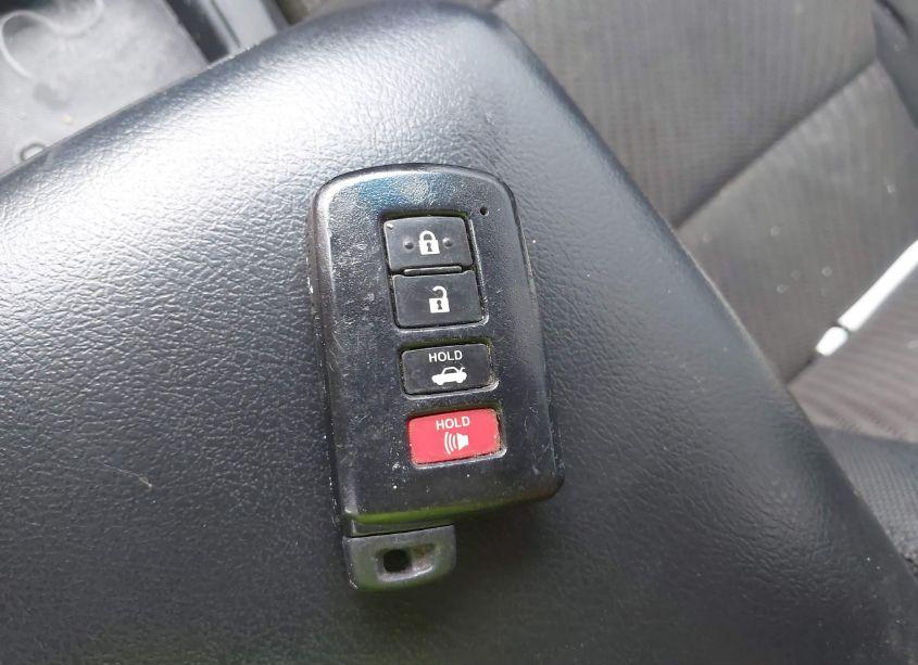 Photo 11 of 2015 Toyota Camry HYBRID LE (VIN 4T1BD1FK7FU142662)