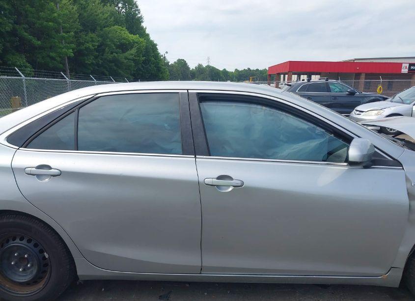 Photo 13 of 2015 Toyota Camry HYBRID LE (VIN 4T1BD1FK7FU142662)