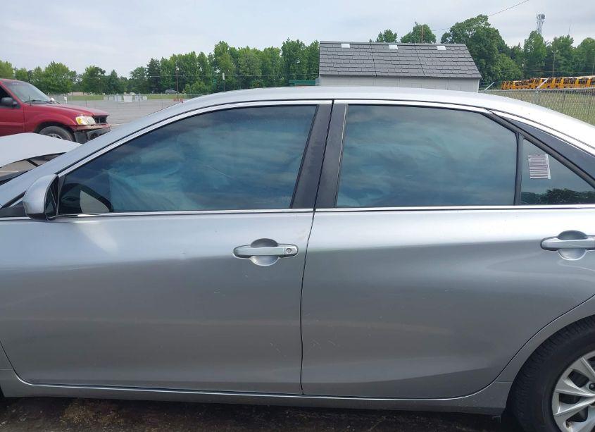 Photo 14 of 2015 Toyota Camry HYBRID LE (VIN 4T1BD1FK7FU142662)