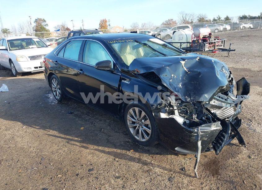 2015 Toyota Camry HYBRID XLE (VIN 4T1BD1FK7FU163091) main photo