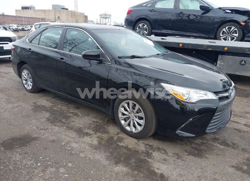 2015 Toyota Camry HYBRID LE (VIN 4T1BD1FK7FU163723) main photo