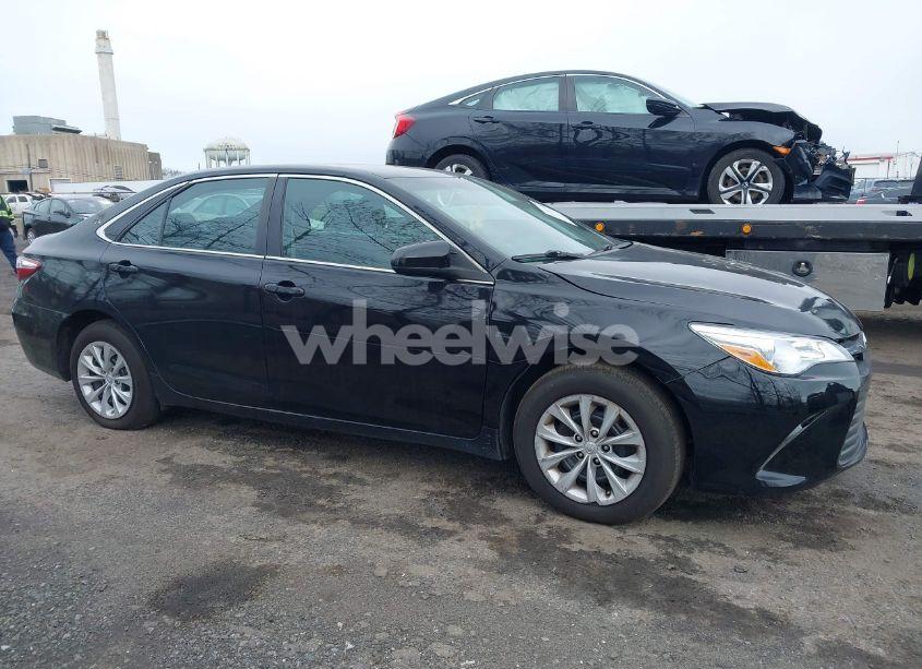 Photo 13 of 2015 Toyota Camry HYBRID LE (VIN 4T1BD1FK7FU163723)