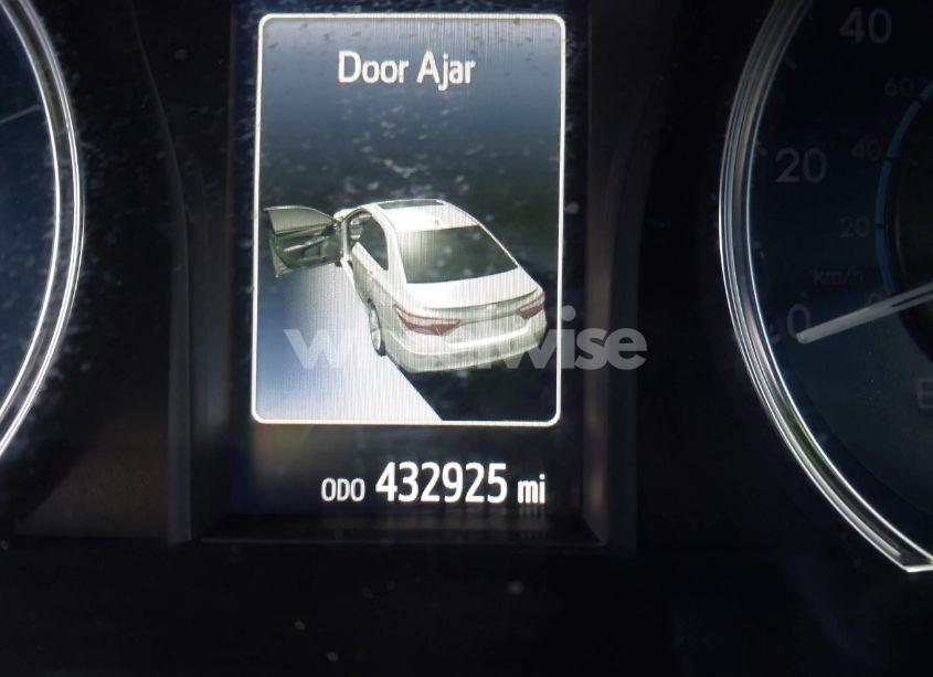 Photo 15 of 2015 Toyota Camry HYBRID LE (VIN 4T1BD1FK7FU163723)