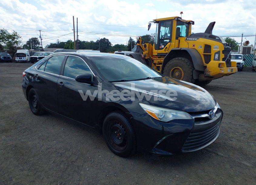 2015 Toyota Camry HYBRID LE (VIN 4T1BD1FK7FU164676) main photo