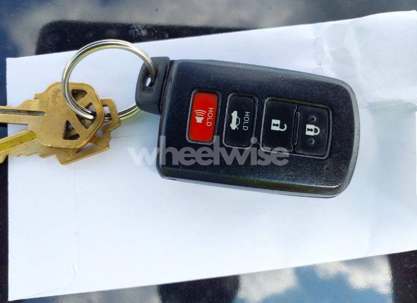 Photo 11 of 2015 Toyota Camry HYBRID LE (VIN 4T1BD1FK7FU164676)