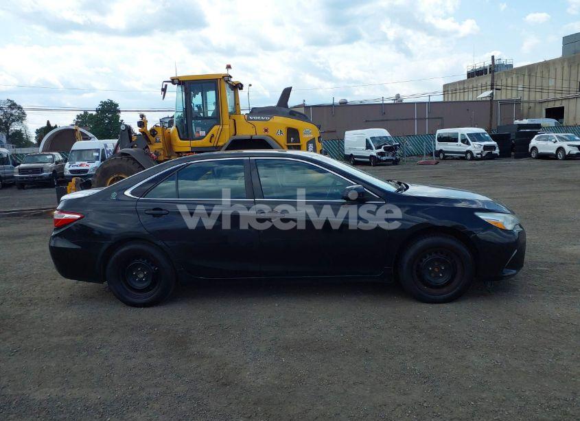 Photo 13 of 2015 Toyota Camry HYBRID LE (VIN 4T1BD1FK7FU164676)