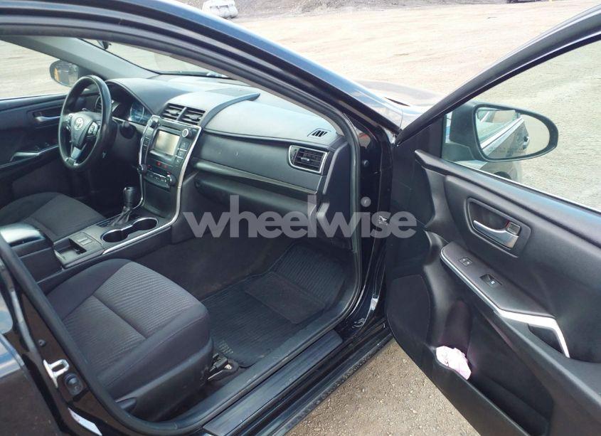 Photo 5 of 2015 Toyota Camry HYBRID LE (VIN 4T1BD1FK7FU164676)