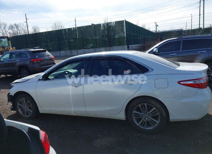 Photo 15 of 2016 Toyota Camry HYBRID SE (VIN 4T1BD1FK7GU179745)