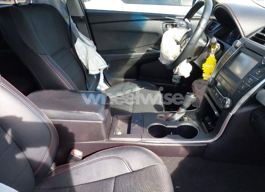 Photo 5 of 2016 Toyota Camry HYBRID SE (VIN 4T1BD1FK7GU179745)