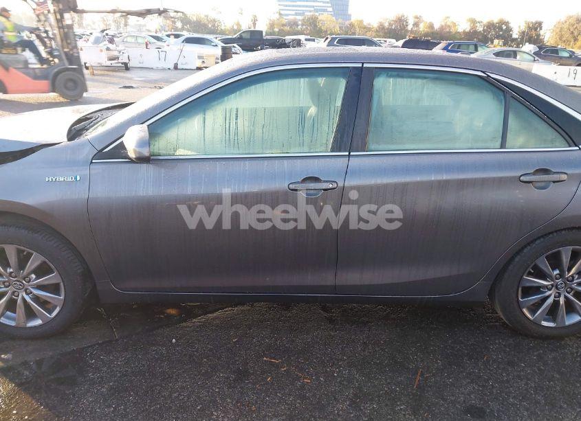 Photo 15 of 2016 Toyota Camry HYBRID XLE (VIN 4T1BD1FK7GU194066)