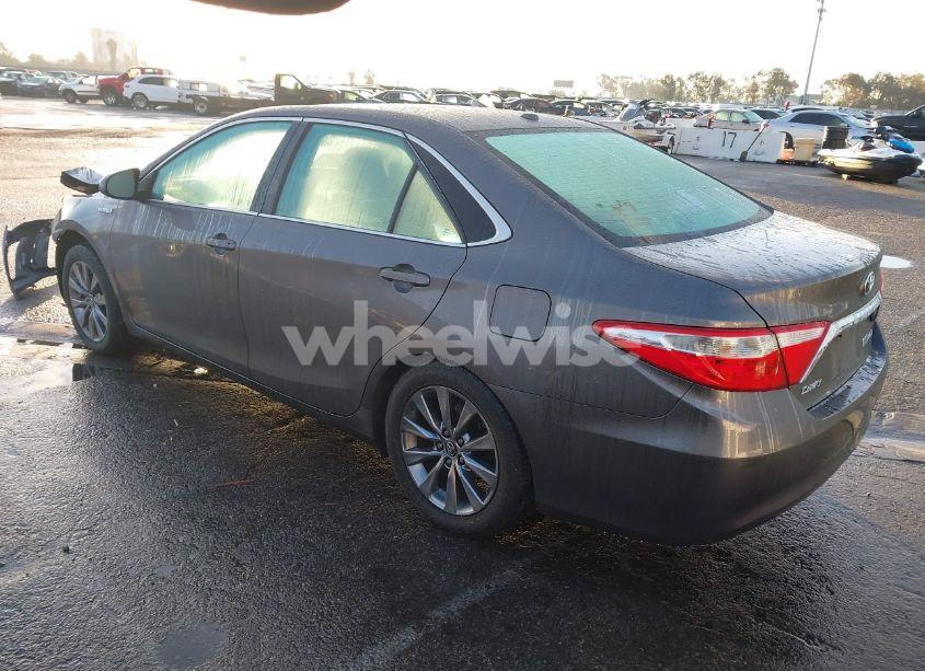 Photo 3 of 2016 Toyota Camry HYBRID XLE (VIN 4T1BD1FK7GU194066)