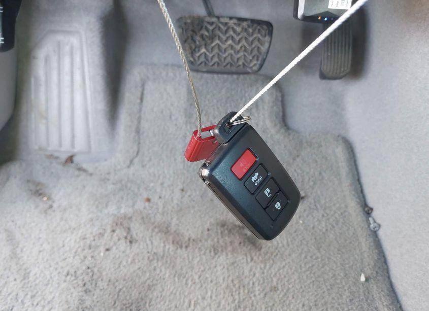 Photo 11 of 2012 Toyota Camry HYBRID XLE (VIN 4T1BD1FK8CU046762)