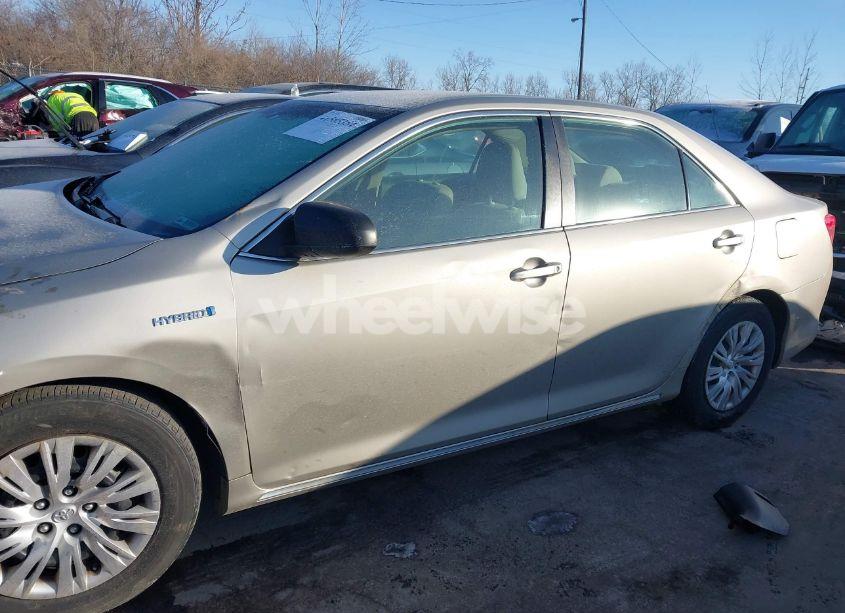 Photo 15 of 2013 Toyota Camry HYBRID LE (VIN 4T1BD1FK8DU093467)