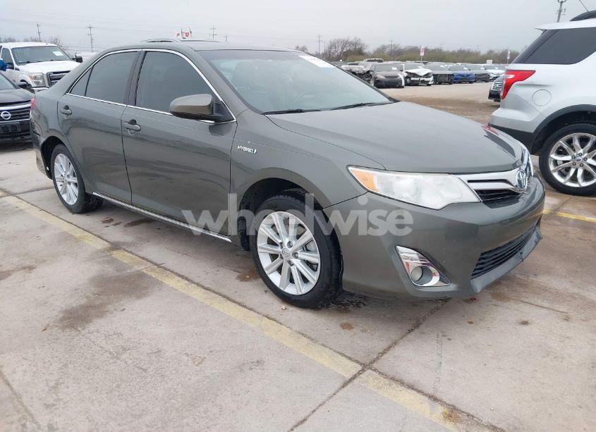 2014 Toyota Camry HYBRID XLE (VIN 4T1BD1FK8EU102685) main photo