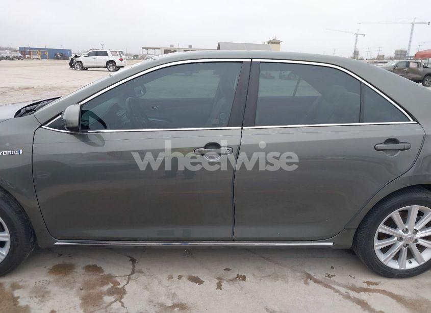 Photo 14 of 2014 Toyota Camry HYBRID XLE (VIN 4T1BD1FK8EU102685)