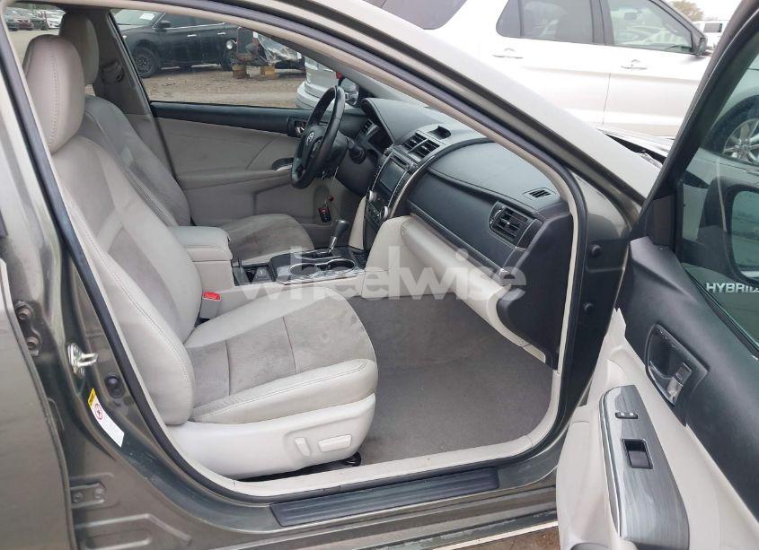 Photo 5 of 2014 Toyota Camry HYBRID XLE (VIN 4T1BD1FK8EU102685)