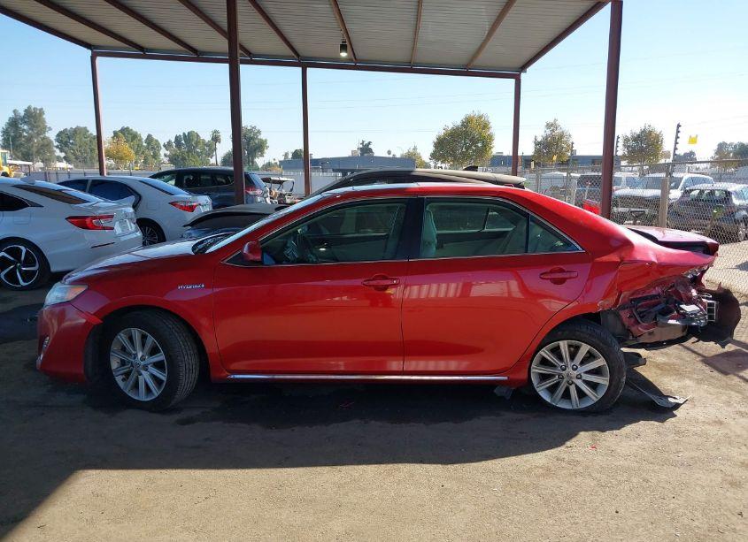 Photo 15 of 2014 Toyota Camry HYBRID XLE (VIN 4T1BD1FK8EU116330)