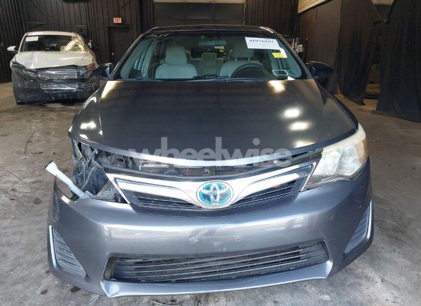 Photo 13 of 2014 Toyota Camry HYBRID LE (VIN 4T1BD1FK8EU139980)