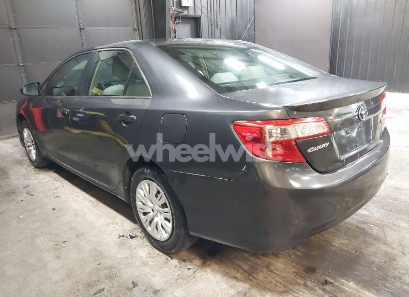 Photo 3 of 2014 Toyota Camry HYBRID LE (VIN 4T1BD1FK8EU139980)