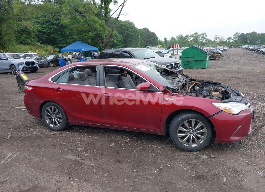 Photo 12 of 2015 Toyota Camry HYBRID XLE (VIN 4T1BD1FK8FU144386)