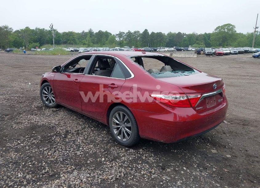 Photo 3 of 2015 Toyota Camry HYBRID XLE (VIN 4T1BD1FK8FU144386)