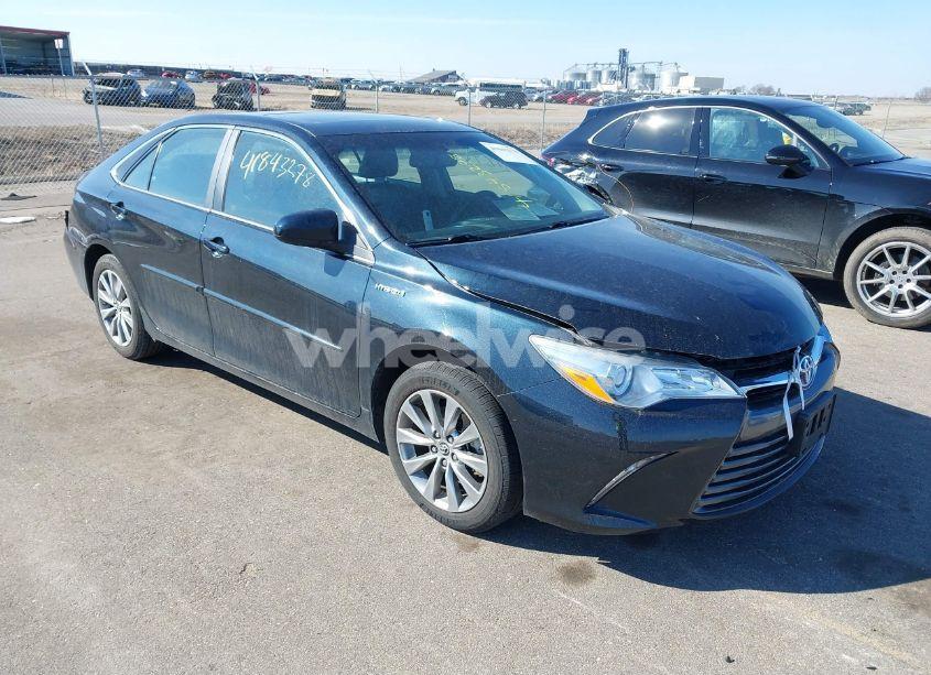 2015 Toyota Camry HYBRID XLE (VIN 4T1BD1FK8FU148065) main photo