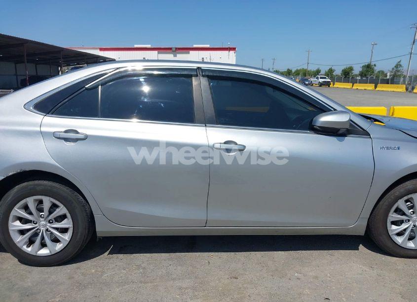 Photo 13 of 2015 Toyota Camry HYBRID LE (VIN 4T1BD1FK8FU148194)