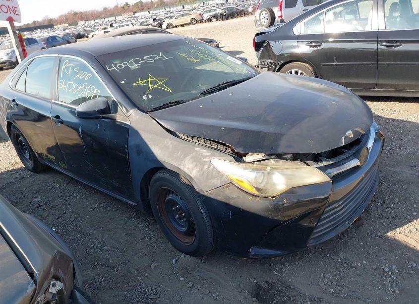 2015 Toyota Camry HYBRID LE (VIN 4T1BD1FK8FU149653) main photo