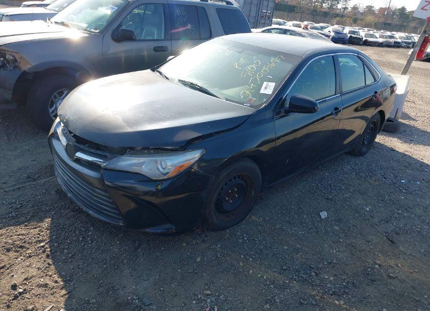 Photo 2 of 2015 Toyota Camry HYBRID LE (VIN 4T1BD1FK8FU149653)