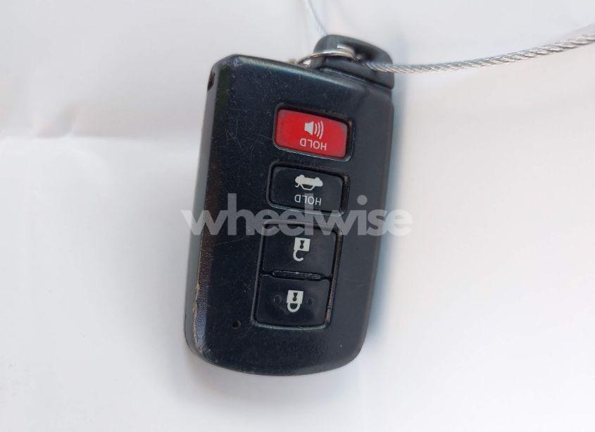 Photo 11 of 2015 Toyota Camry HYBRID SE (VIN 4T1BD1FK8FU161558)