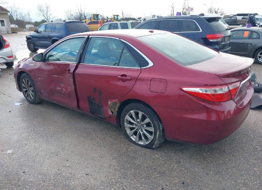 Photo 3 of 2015 Toyota Camry HYBRID XLE (VIN 4T1BD1FK8FU168588)