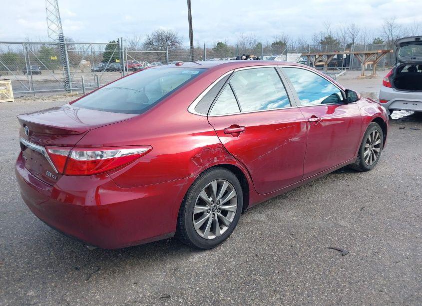Photo 4 of 2015 Toyota Camry HYBRID XLE (VIN 4T1BD1FK8FU168588)