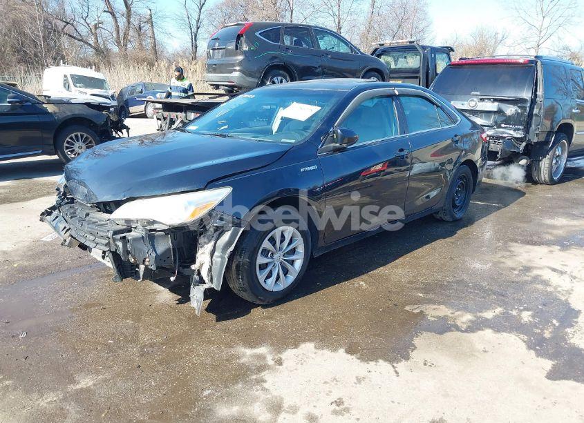Photo 2 of 2015 Toyota Camry HYBRID LE (VIN 4T1BD1FK8FU172673)