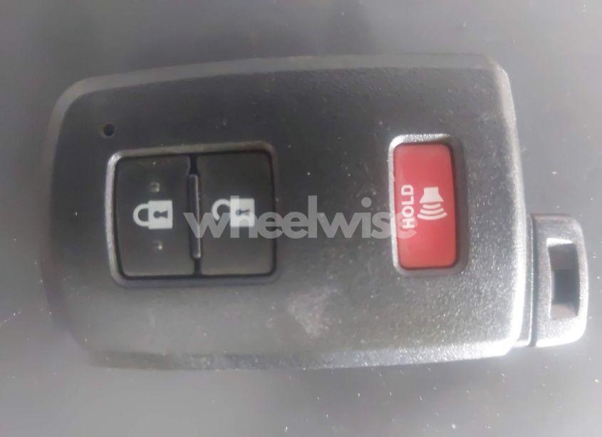 Photo 11 of 2016 Toyota Camry HYBRID LE (VIN 4T1BD1FK8GU188499)