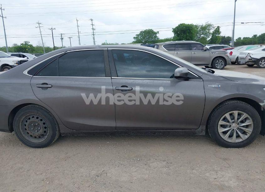 Photo 13 of 2016 Toyota Camry HYBRID LE (VIN 4T1BD1FK8GU188499)